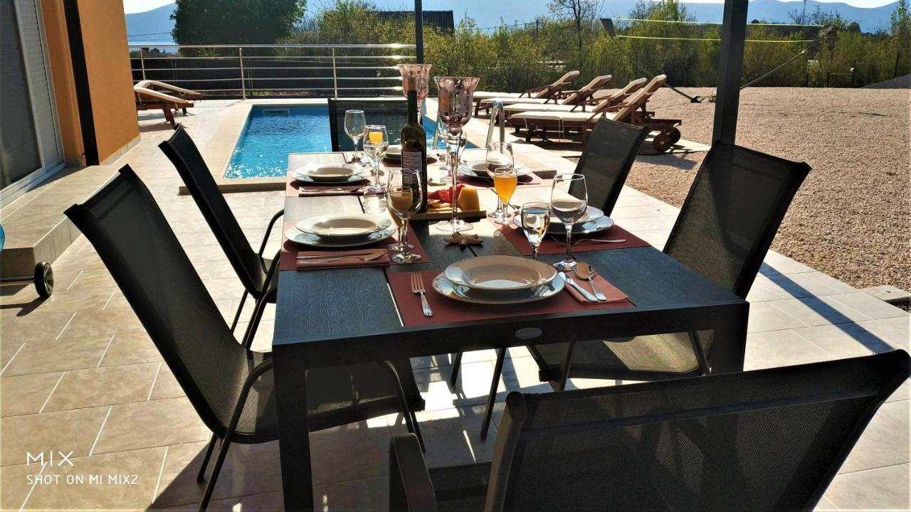 Villa House - Skyline
