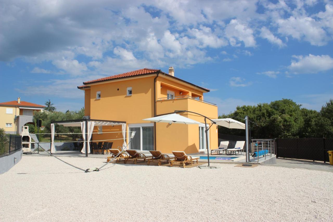 House - Skyline Vila *